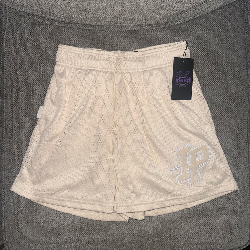 Inaka Basic Patch Cream Shorts NEW WITH TAGS